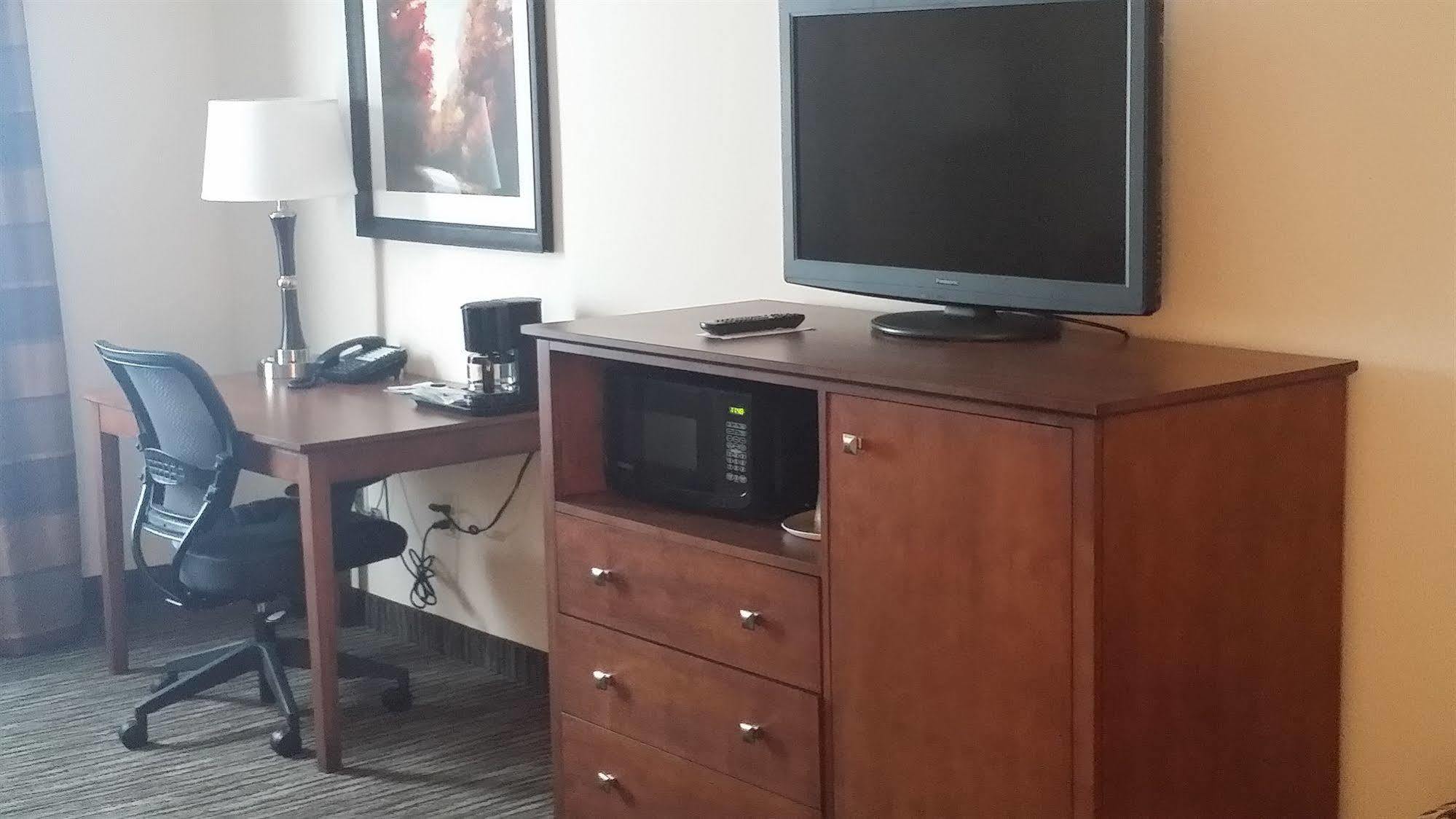 American Inn & Suites Parkers Prairie Kültér fotó